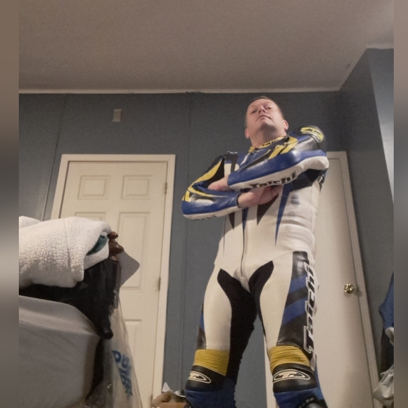 Meet the Posher - Picture 9 of 16